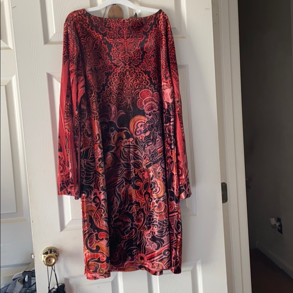 Dress - Picture 2 of 3
